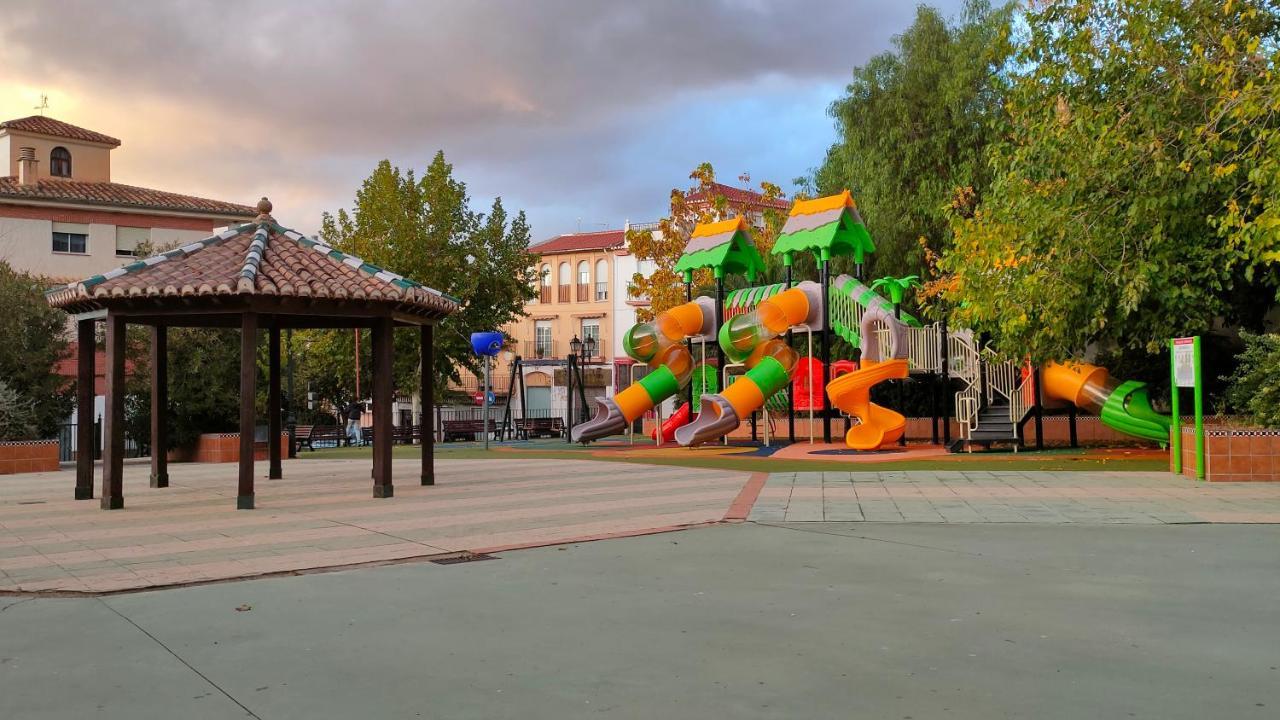 Apartamento Piso En La Zubia Con Vistas Y Excelente Ubicación *